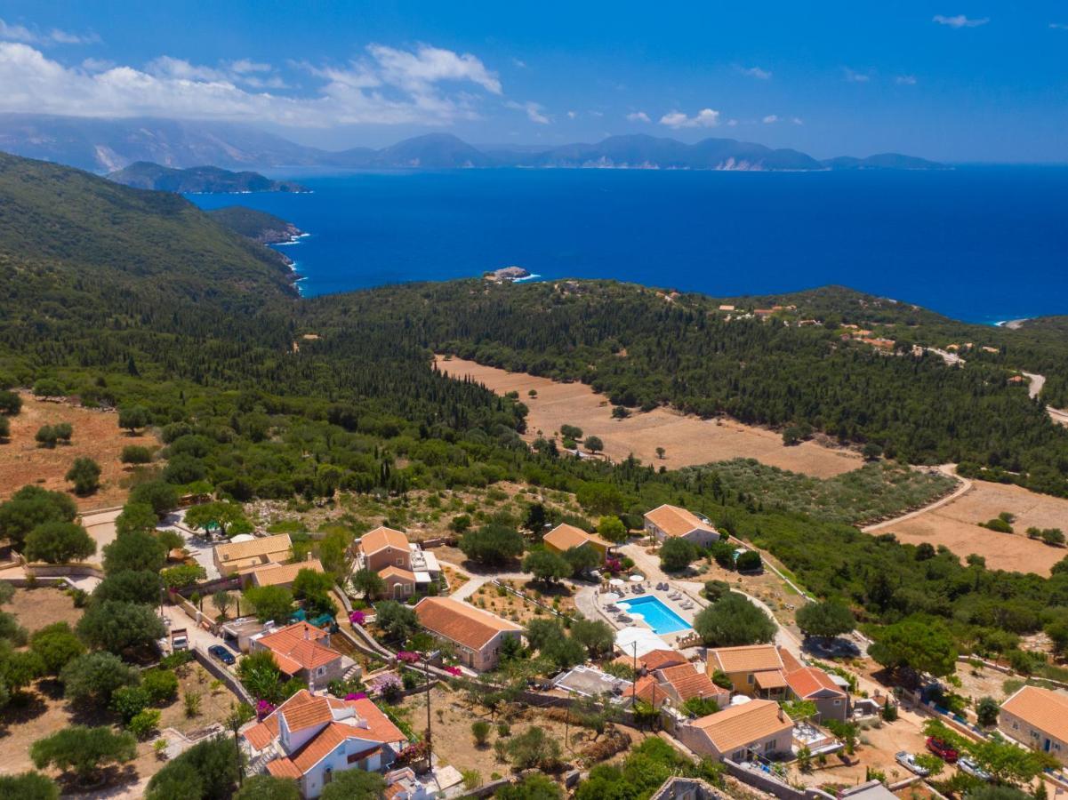 Blue Horizon Cottages Tzamarelata Exterior foto