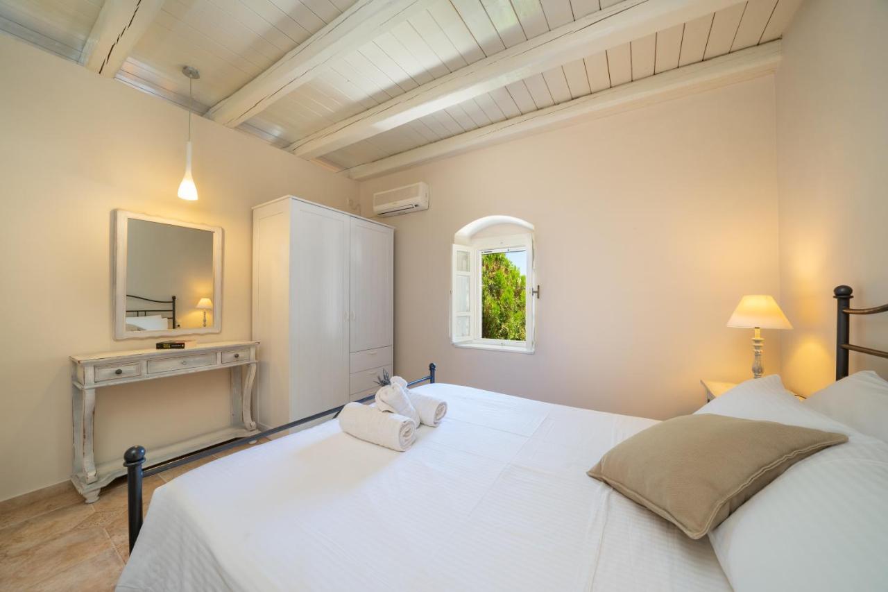 Blue Horizon Cottages Tzamarelata Exterior foto